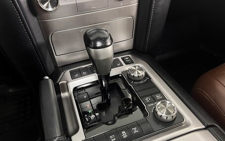 Toyota Land Cruiser 200, 2016 год, 5 800 000 рублей, 25 фотография