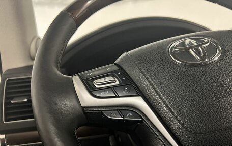 Toyota Land Cruiser 200, 2016 год, 5 800 000 рублей, 23 фотография