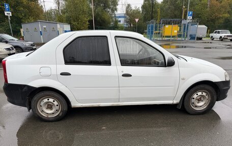 Renault Logan I, 2011 год, 245 000 рублей, 2 фотография