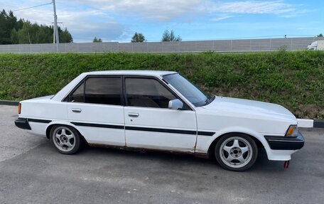 Toyota Carina, 1986 год, 130 000 рублей, 1 фотография