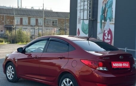 Hyundai Solaris II рестайлинг, 2013 год, 930 000 рублей, 2 фотография