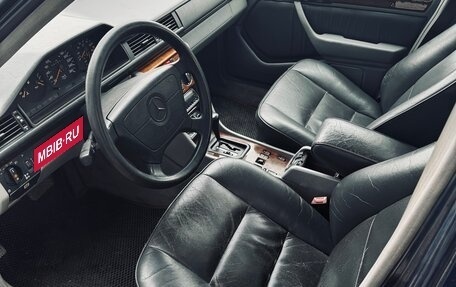 Mercedes-Benz E-Класс, 1994 год, 500 000 рублей, 9 фотография