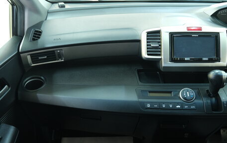 Honda Freed I, 2010 год, 1 249 000 рублей, 16 фотография