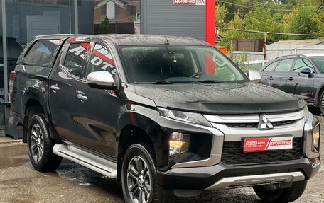 Mitsubishi L200 IV рестайлинг, 2019 год, 2 249 000 рублей, 2 фотография