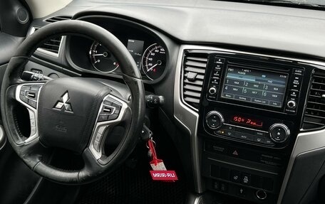 Mitsubishi L200 IV рестайлинг, 2019 год, 2 249 000 рублей, 13 фотография