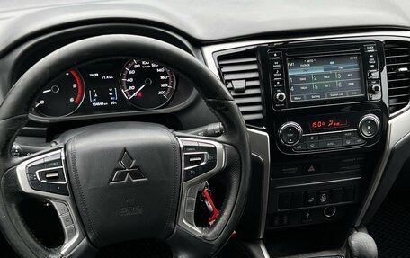 Mitsubishi L200 IV рестайлинг, 2019 год, 2 249 000 рублей, 14 фотография
