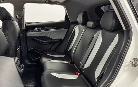 Geely Coolray I, 2023 год, 1 999 000 рублей, 9 фотография