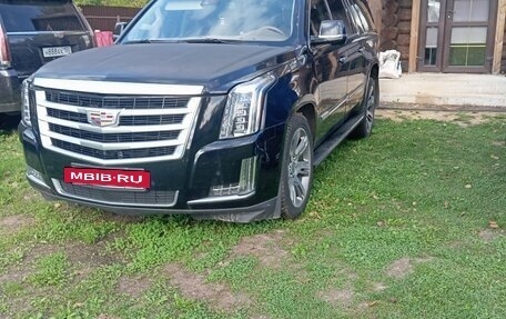 Cadillac Escalade IV, 2016 год, 2 250 000 рублей, 2 фотография