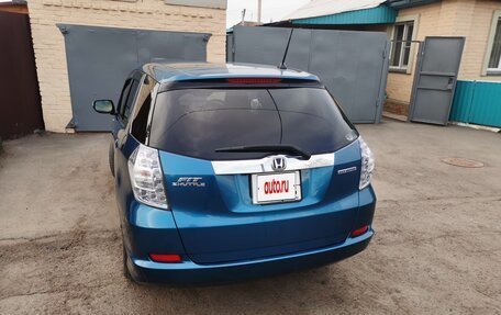 Honda Fit Shuttle I рестайлинг, 2012 год, 800 000 рублей, 2 фотография