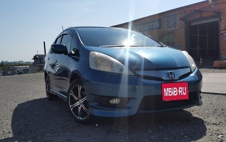 Honda Fit Shuttle I рестайлинг, 2012 год, 800 000 рублей, 4 фотография