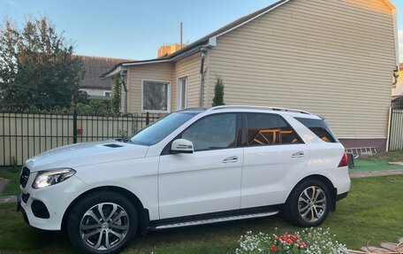 Mercedes-Benz GLE, 2016 год, 3 900 000 рублей, 5 фотография