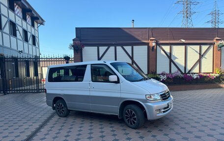 Mazda Bongo Friendee i рестайлинг, 2001 год, 580 000 рублей, 4 фотография