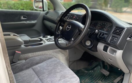 Mazda Bongo Friendee i рестайлинг, 2001 год, 580 000 рублей, 19 фотография