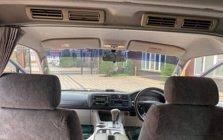 Mazda Bongo Friendee i рестайлинг, 2001 год, 580 000 рублей, 21 фотография