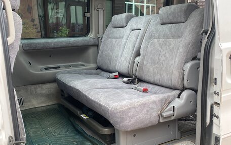 Mazda Bongo Friendee i рестайлинг, 2001 год, 580 000 рублей, 30 фотография