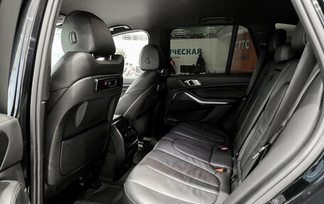 BMW X5, 2019 год, 5 300 000 рублей, 15 фотография
