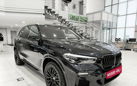 BMW X5, 2019 год, 5 300 000 рублей, 3 фотография