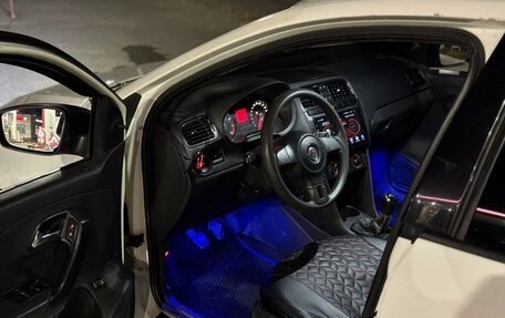 Volkswagen Polo VI (EU Market), 2013 год, 275 000 рублей, 9 фотография