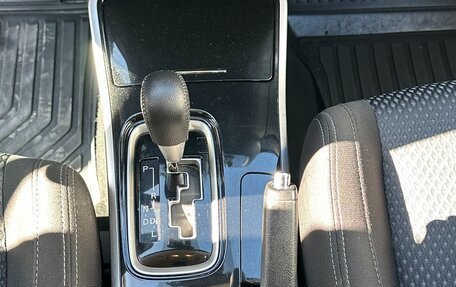 Mitsubishi Outlander III рестайлинг 3, 2018 год, 1 650 000 рублей, 16 фотография