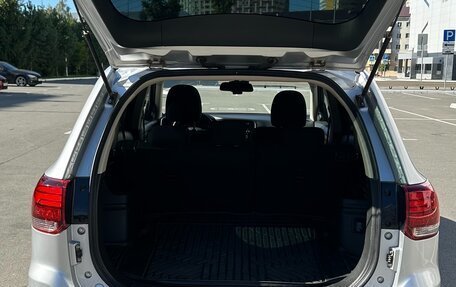 Mitsubishi Outlander III рестайлинг 3, 2018 год, 1 650 000 рублей, 28 фотография