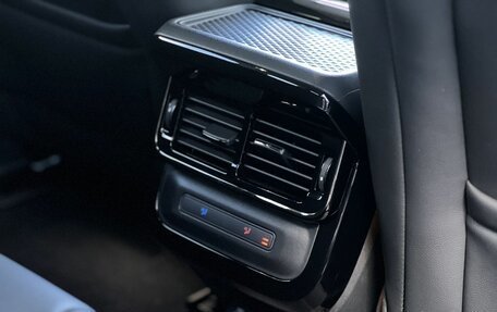 Land Rover Range Rover Evoque II, 2025 год, 5 990 000 рублей, 30 фотография