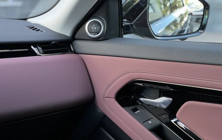Land Rover Range Rover Evoque II, 2025 год, 5 990 000 рублей, 28 фотография
