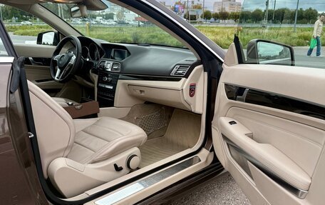 Mercedes-Benz E-Класс, 2013 год, 2 000 000 рублей, 10 фотография
