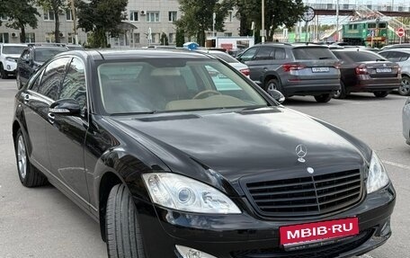 Mercedes-Benz S-Класс, 2008 год, 1 200 000 рублей, 1 фотография