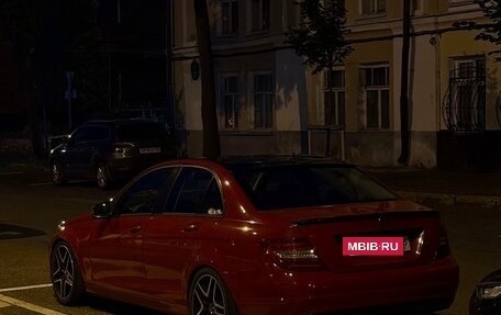 Mercedes-Benz C-Класс, 2011 год, 1 190 000 рублей, 2 фотография
