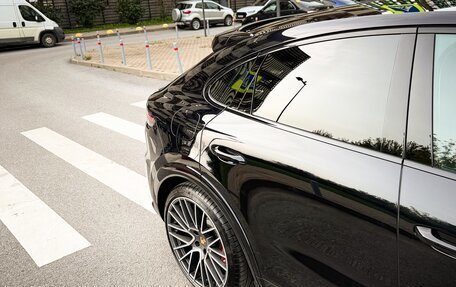 Porsche Cayenne III, 2021 год, 9 990 000 рублей, 2 фотография