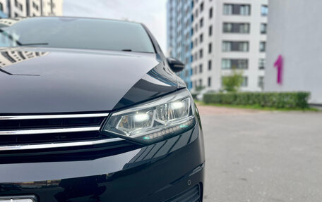 Volkswagen Touran III, 2017 год, 1 600 000 рублей, 15 фотография