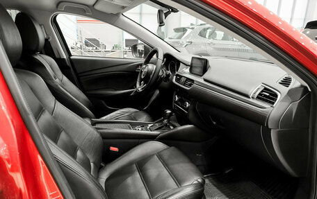 Mazda 6, 2016 год, 1 980 000 рублей, 13 фотография