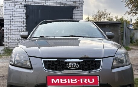 KIA Rio II, 2011 год, 350 000 рублей, 1 фотография