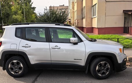Jeep Renegade I рестайлинг, 2015 год, 1 300 000 рублей, 26 фотография