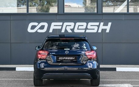 Mercedes-Benz A-Класс, 2017 год, 1 599 000 рублей, 4 фотография