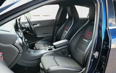 Mercedes-Benz A-Класс, 2017 год, 1 599 000 рублей, 8 фотография