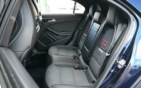 Mercedes-Benz A-Класс, 2017 год, 1 599 000 рублей, 7 фотография