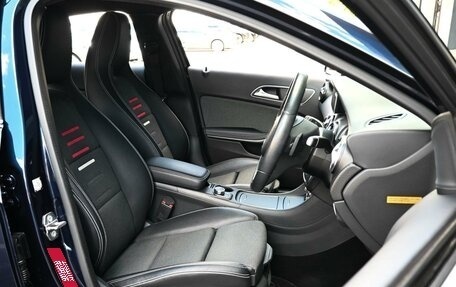 Mercedes-Benz A-Класс, 2017 год, 1 599 000 рублей, 10 фотография