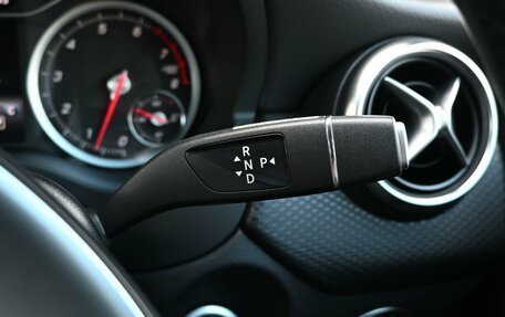 Mercedes-Benz A-Класс, 2017 год, 1 599 000 рублей, 15 фотография