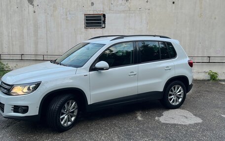 Volkswagen Tiguan I, 2015 год, 1 780 000 рублей, 4 фотография