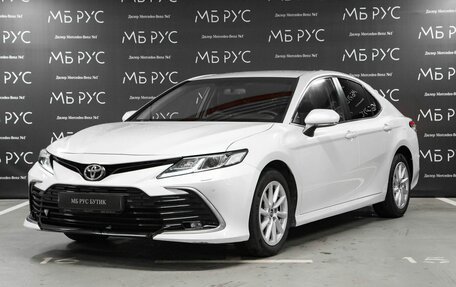 Toyota Camry, 2021 год, 2 950 000 рублей, 1 фотография