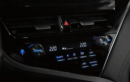 Toyota Camry, 2021 год, 2 950 000 рублей, 19 фотография