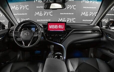 Toyota Camry, 2021 год, 2 950 000 рублей, 11 фотография