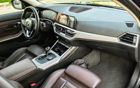 BMW 3 серия, 2019 год, 3 350 000 рублей, 5 фотография