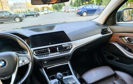 BMW 3 серия, 2019 год, 3 350 000 рублей, 30 фотография