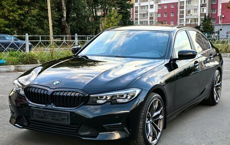 BMW 3 серия, 2019 год, 3 350 000 рублей, 40 фотография