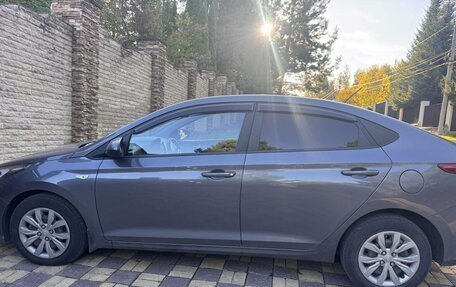 Hyundai Solaris II рестайлинг, 2021 год, 1 500 000 рублей, 3 фотография