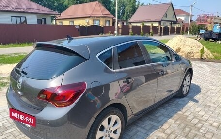 Opel Astra J, 2011 год, 750 000 рублей, 5 фотография