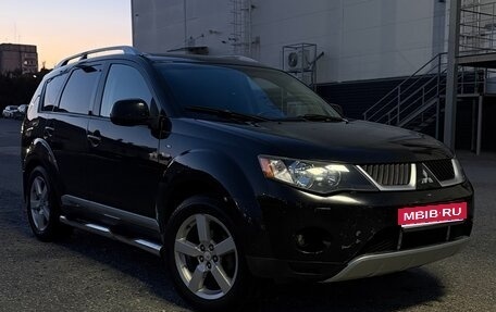 Mitsubishi Outlander III рестайлинг 3, 2007 год, 950 000 рублей, 1 фотография
