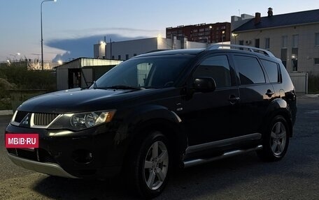 Mitsubishi Outlander III рестайлинг 3, 2007 год, 950 000 рублей, 3 фотография